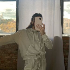 Boutique Goodlife beige cropped hoodie